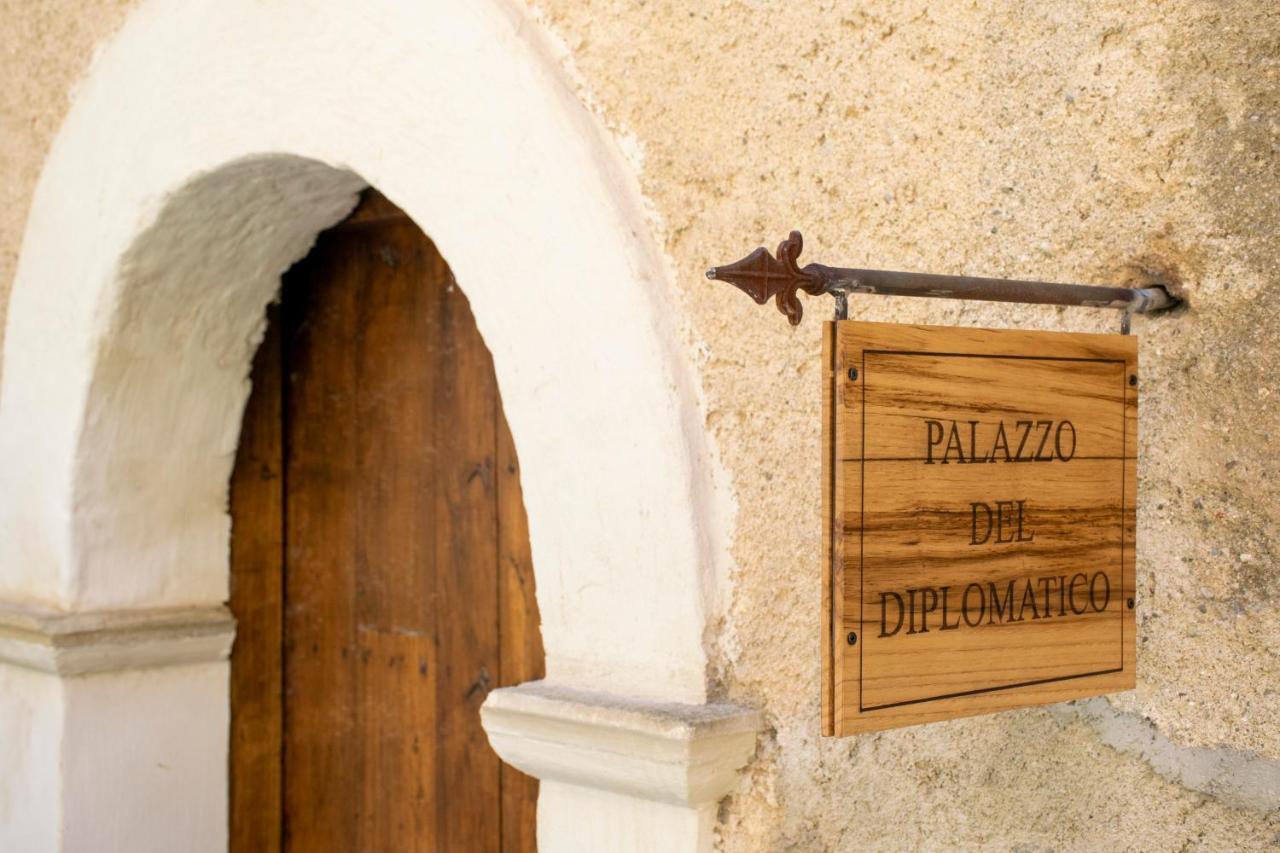 ベルモンテ・カーラブロ Palazzo Del Diplomaticoヴィラ エクステリア 写真